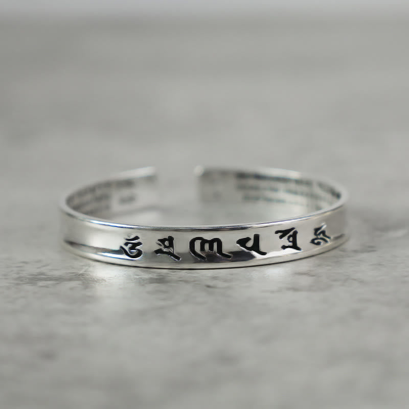 Bracelet en cuivre blanc avec mantra tibétain et Buddha Stones - 12 mm (Tour de poignet : 15–17 cm) - Gravure noire Mantra - image 0