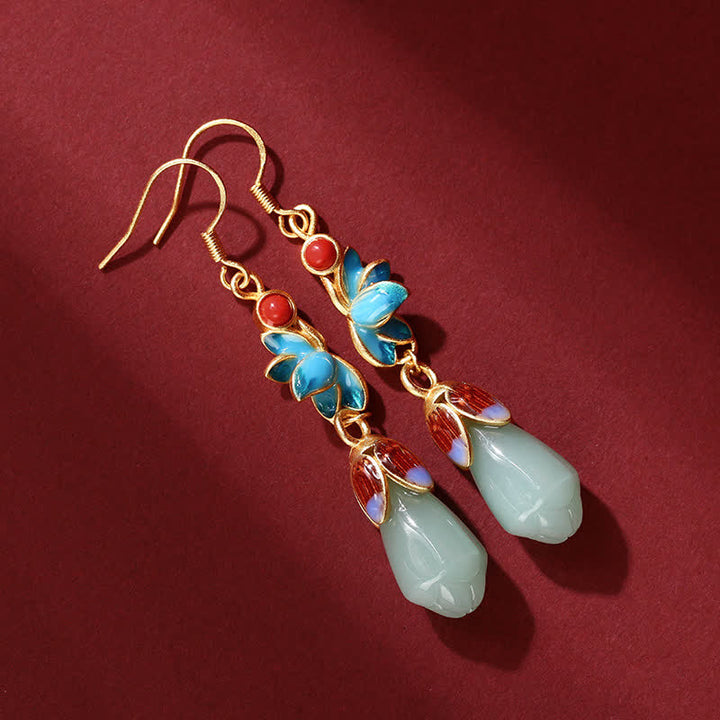 Boucles d'oreilles pendantes en jade à motif de fleur de magnolia pour la chance et la prospérité