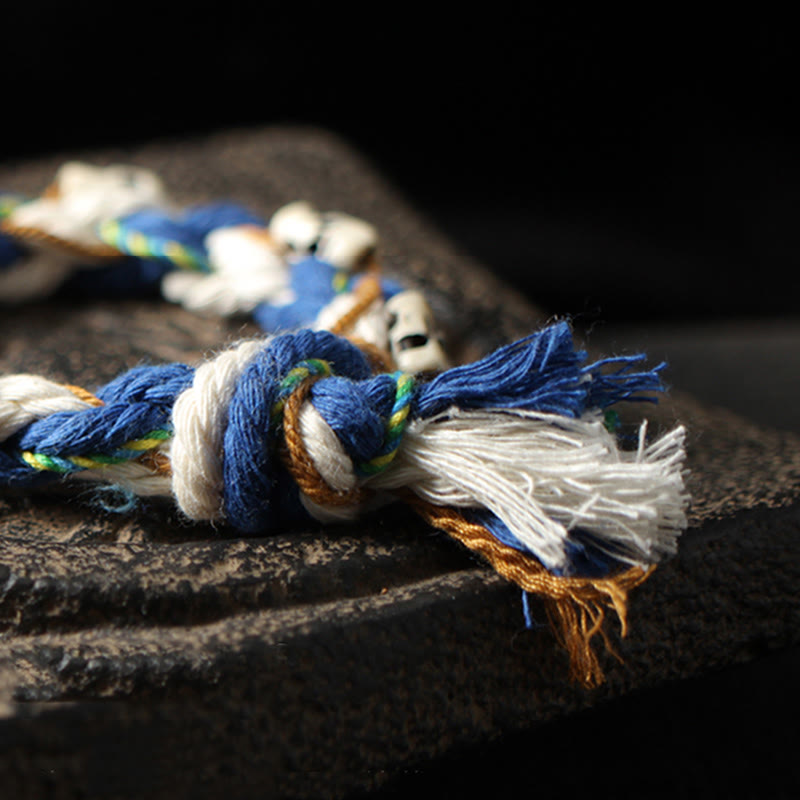 Bracelet porte-bonheur fait main en perles gravées de Buddha Stones Zakiram, déesse tibétaine de la richesse