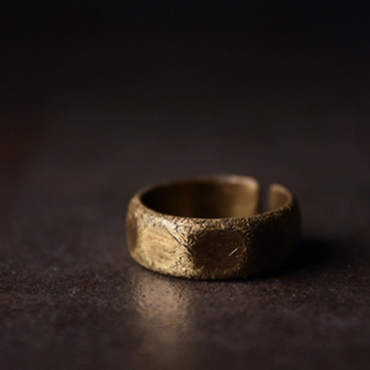 Bague de richesse tibétaine en cuivre et laiton givré au design simple - image 2