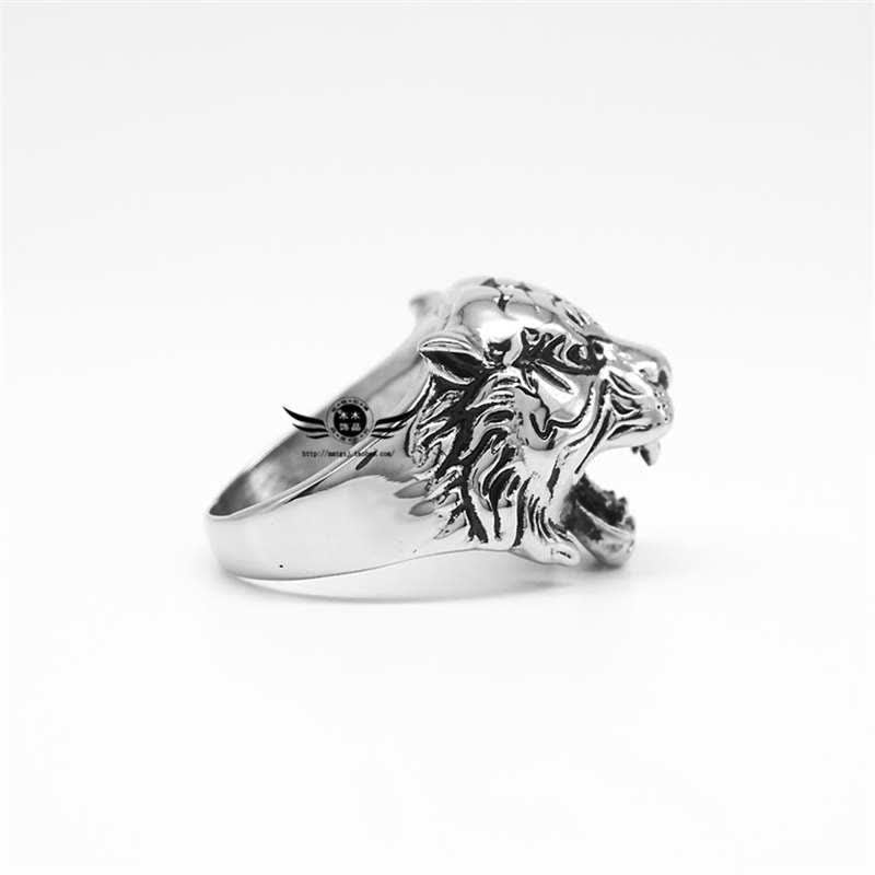 Bague de motard punk rock calme et équilibrée en acier titane avec tête de tigre pour homme