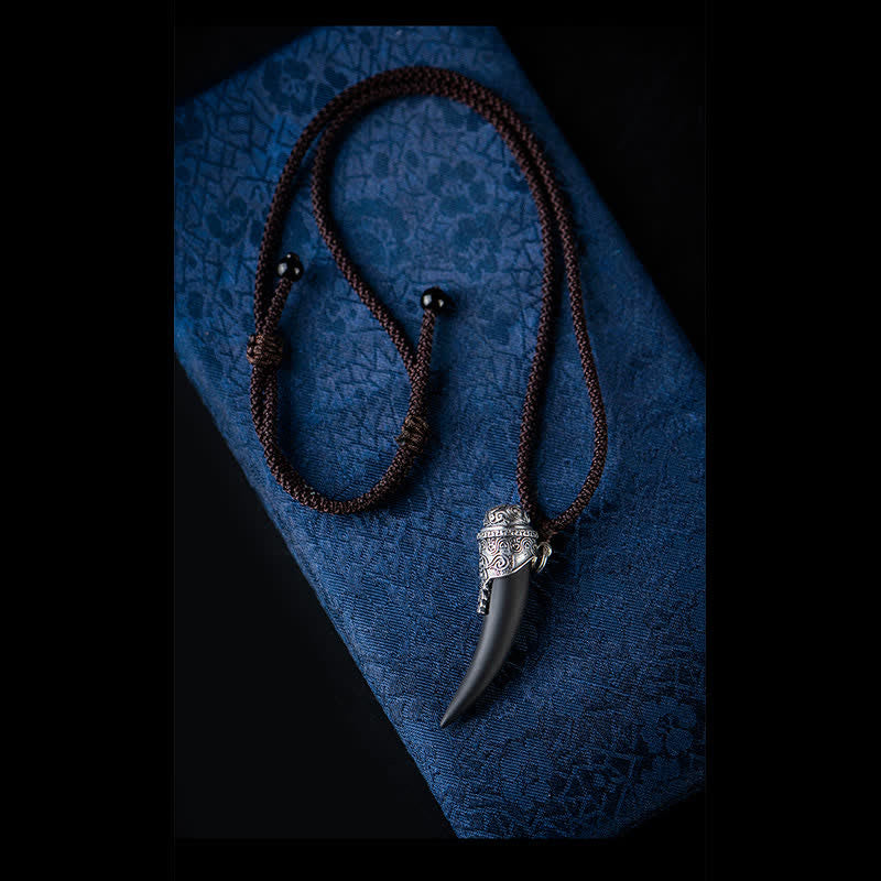 Collier pendentif en argent sterling 925 avec motif de dent de loup en obsidienne noire