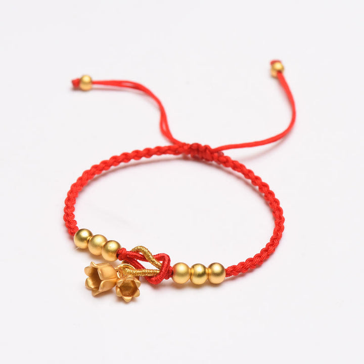 Bracelet tressé fait main en forme de fleur de muguet avec breloque de Buddha Stones