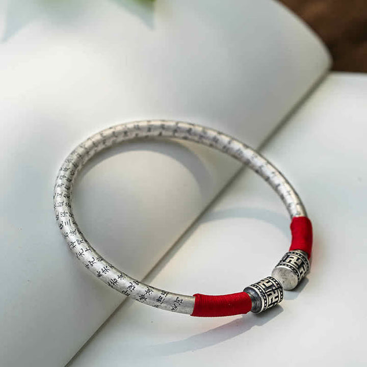 Bracelet en corde rouge porte-bonheur Buddha Stones tibétaines Om Mani Padme Hum