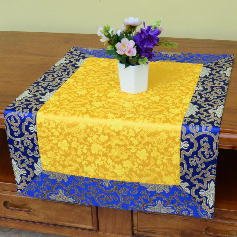 Chemin de table en brocart avec motif de fleur de dragon Vajra et symboles de bon augure