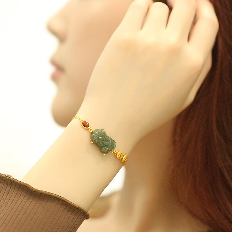 Bracelet chaîne de réussite en jade cyan PiXiu avec pièce de cuivre et agate rouge