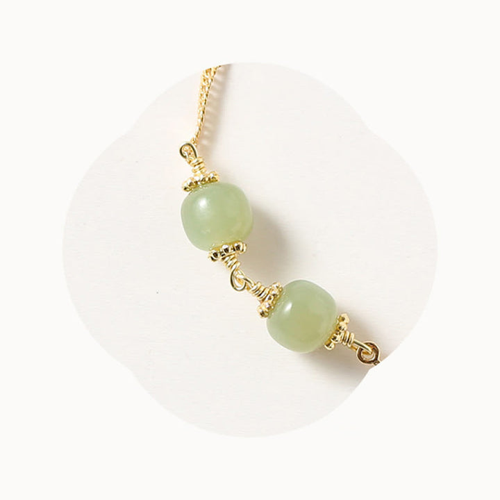 Bracelet porte-bonheur en jade Hetian plaqué or 14 carats avec Buddha Stones et fleur de rose dorée