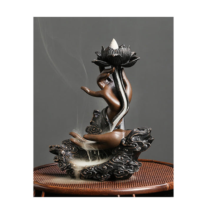 Brûleur d'encens à reflux en résine avec Buddha Stones et main de Bouddha, motif de nuages propices, méditation