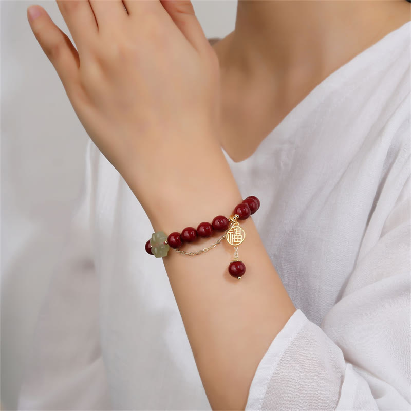 Bracelet de bénédiction porte-bonheur en jade Hetian avec trèfle à quatre feuilles et Buddha Stones