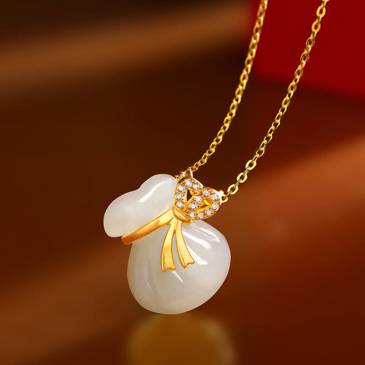 Collier pendentif porte-bonheur en jade blanc naturel Hetian Buddha Stones