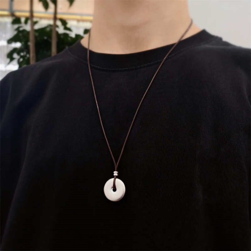 Collier avec pendentif rond en argent sterling 999 et Buddha Stones