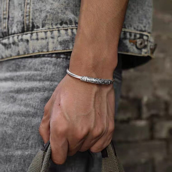 Bracelet manchette gravé Buddha Stones Om Mani Padme Hum
