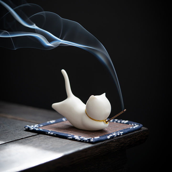 Brûleur d'encens en céramique avec joli chat panda et bénédiction - image 1