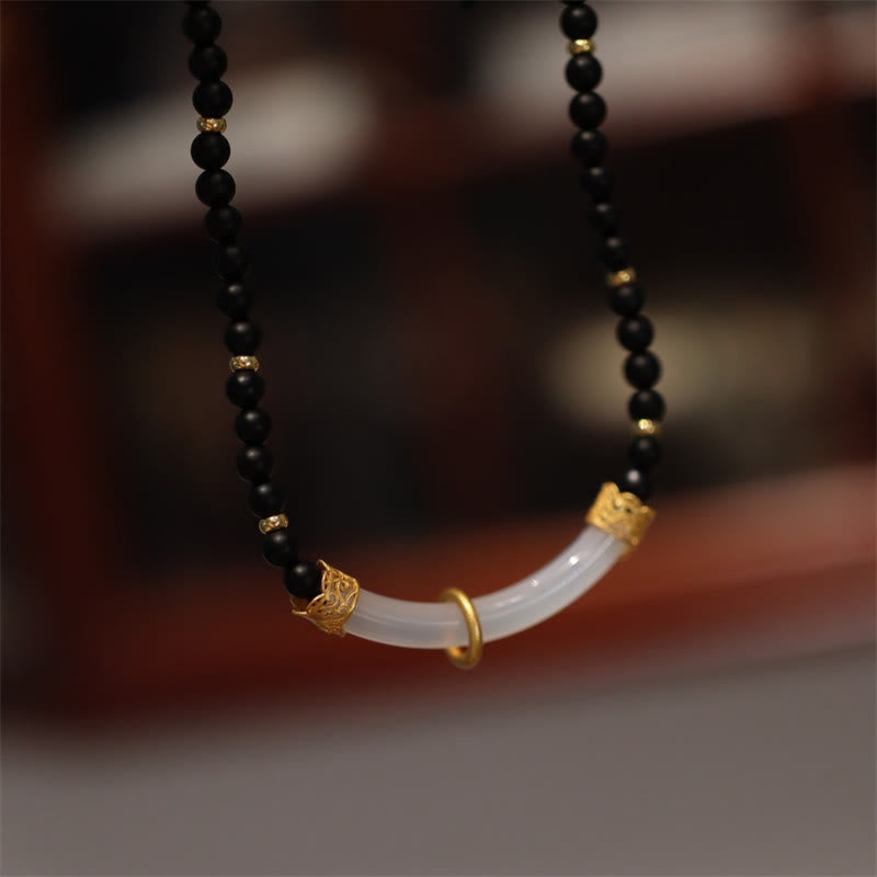 Collier avec pendentif en perles de protection en argent sterling 925 et onyx noir et calcédoine