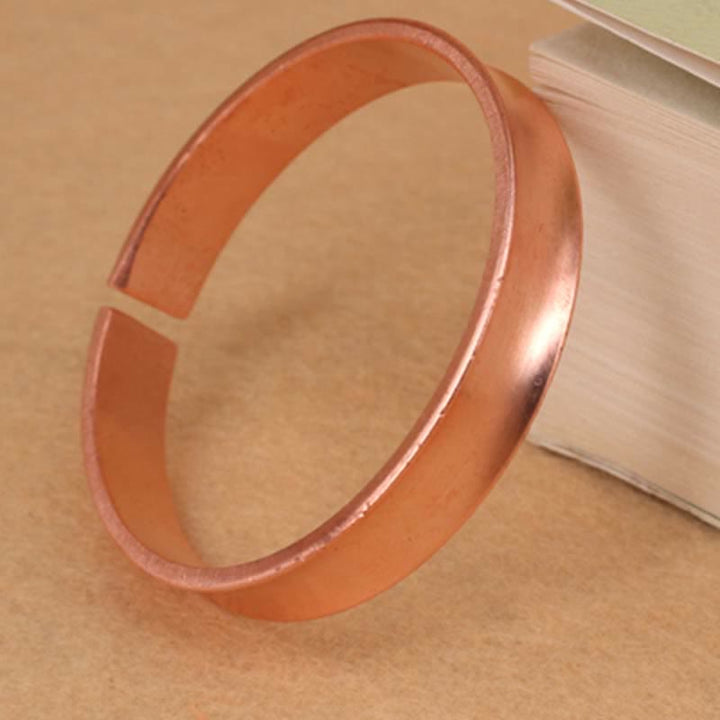 Bracelet manchette porte-bonheur en cuivre