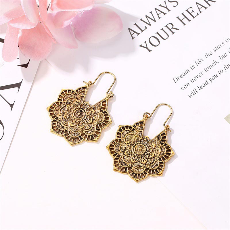 Boucles d'oreilles pendantes en cuivre avec gravure de lotus tibétain et Buddha Stones - image 4