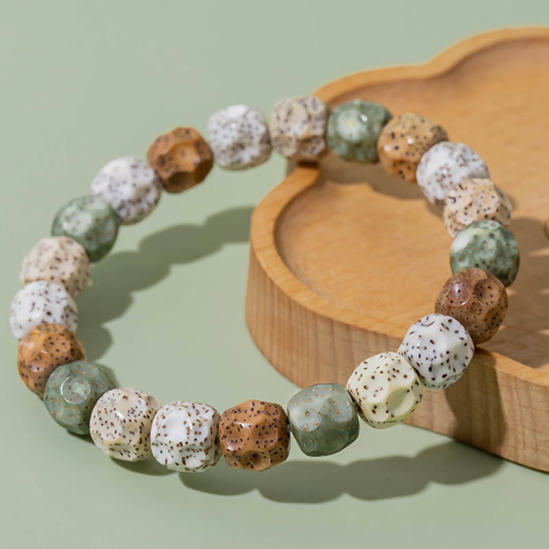 Bracelet de richesse et de bon augure en Buddha Stones naturelles et colorées