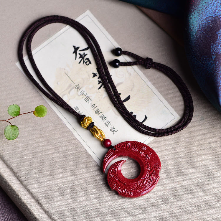 Collier pendentif en cinabre naturel avec pendentif de bénédiction en Buddha Stones pour améliorer la chance