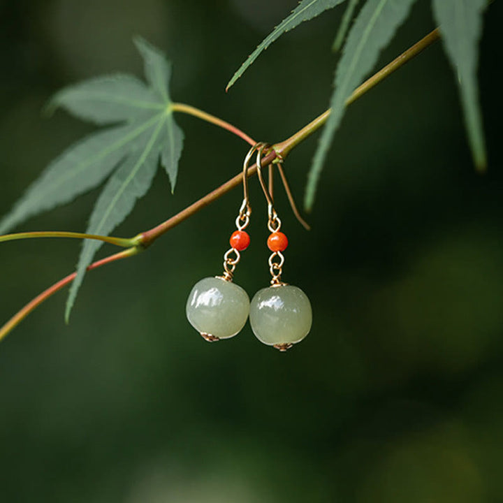 Boucles d'oreilles pendantes porte-bonheur en jade rouge Hetian plaqué or 14 carats et argent sterling 925 avec Buddha Stones - image 3