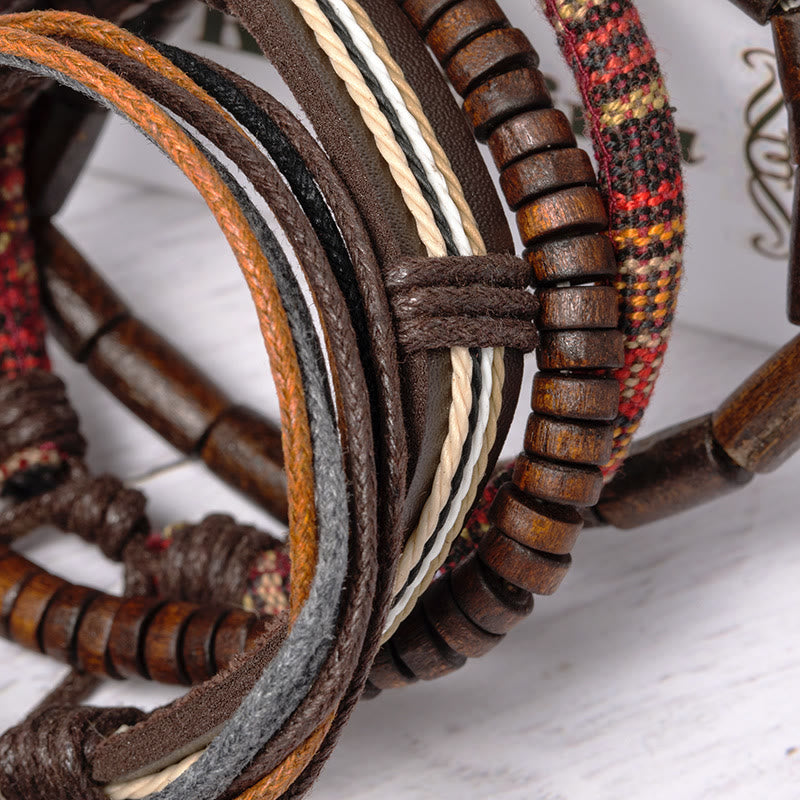 Bracelet en cuir avec cordons de chanvre et perles en bois enroulées de Buddha Stones