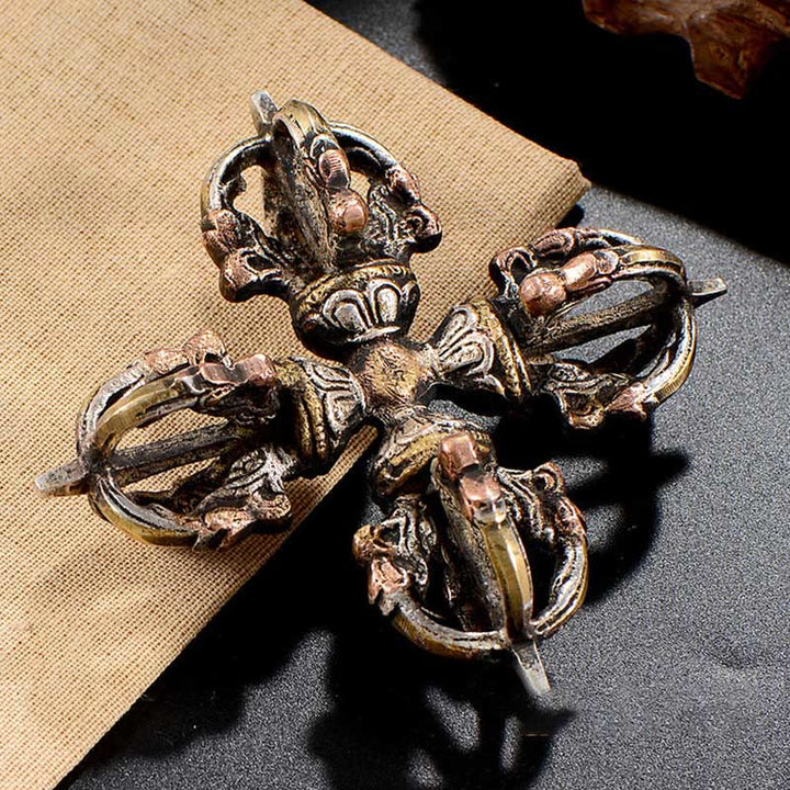 Vajra tibétain fait à la main à 5 griffes double Dorje en cuivre et fer