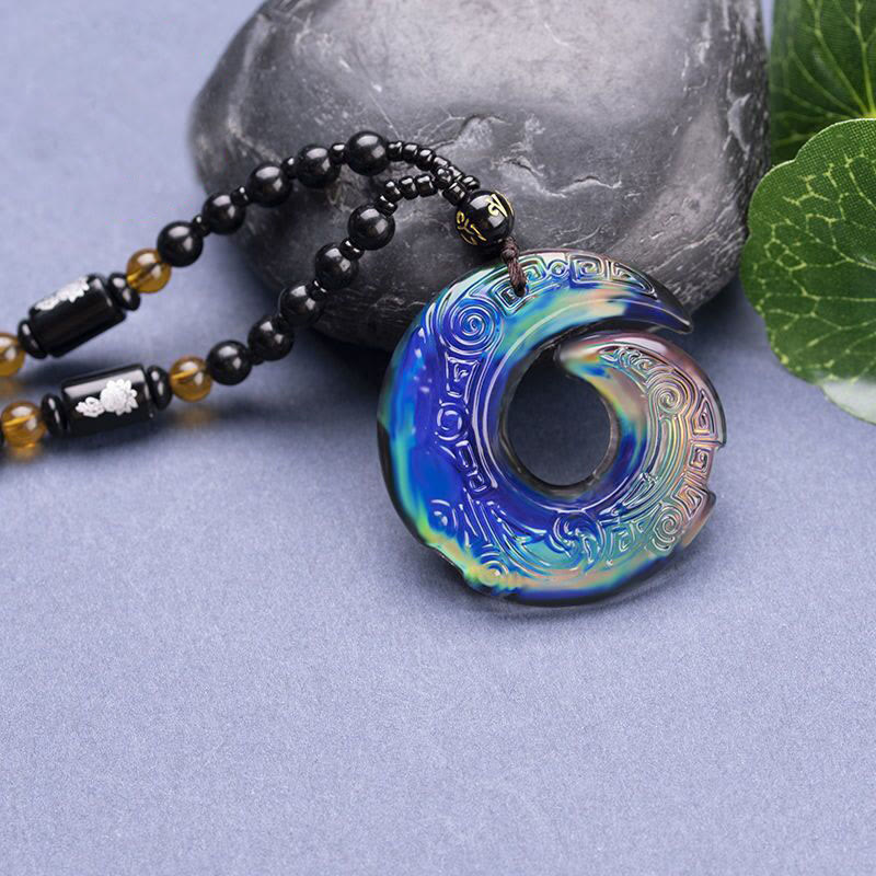 Le changement de couleur améliore la chance et le motif de conception du pendentif en cristal Liuli