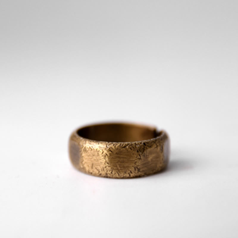 Bague de richesse tibétaine en cuivre et laiton givré au design simple - image 7