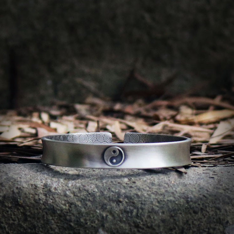 Bracelet d'équilibre et d'harmonie en argent sterling 999 Buddha Stones et nuages auspicieux Yin Yang