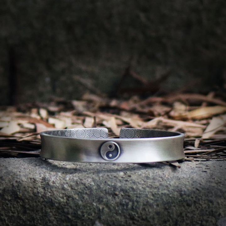 Bracelet d'équilibre et d'harmonie en argent sterling 999 Buddha Stones et nuages auspicieux Yin Yang