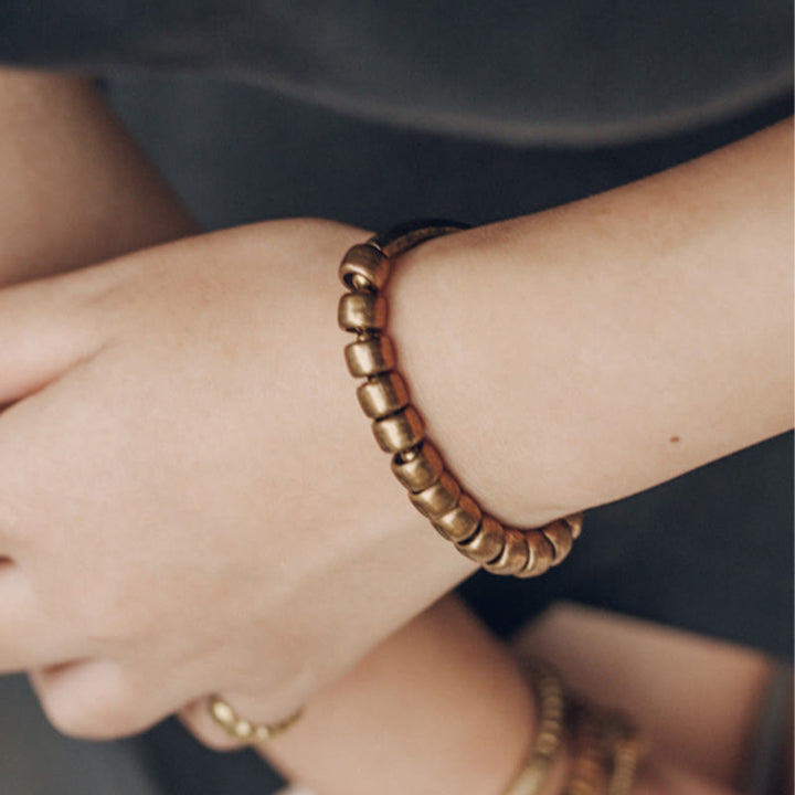 Bracelet porte-bonheur en perles de cuivre et de laiton au design simple Buddha Stones