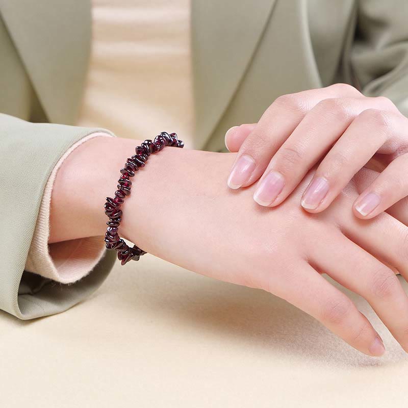 Bracelet apaisant et chaleureux en pierre de cristal de forme irrégulière naturelle - image 26