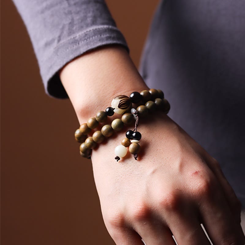 Bracelet double tour apaisant en bois de santal vert et graines de lotus Buddha Stones
