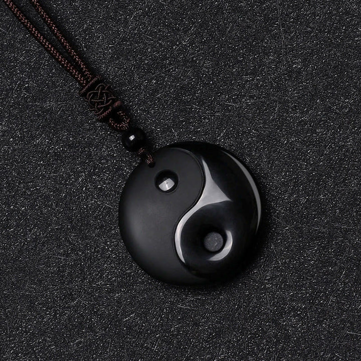 Collier pendentif Yin Yang sculpté en Buddha Stones en obsidienne noire, taoïsme, cinq montagnes sacrées, mantra à neuf caractères, purification - image 3