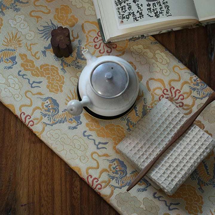 Dessous de verre élégant à motif de brocart floral pour tasse à thé