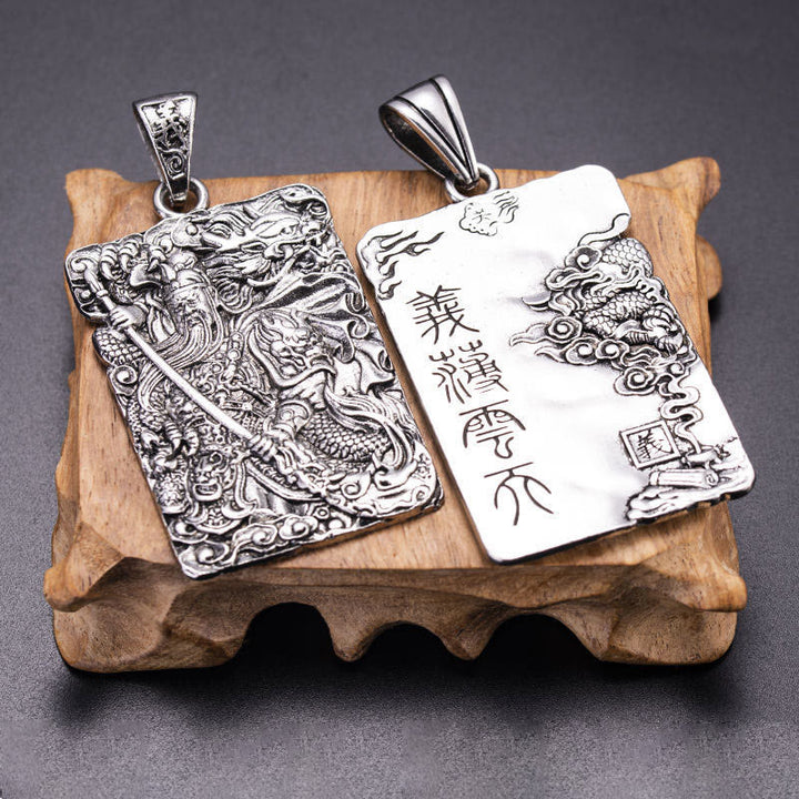 Collier pendentif de richesse avec nuages de bon augure et dragon Guan Gong en Buddha Stones