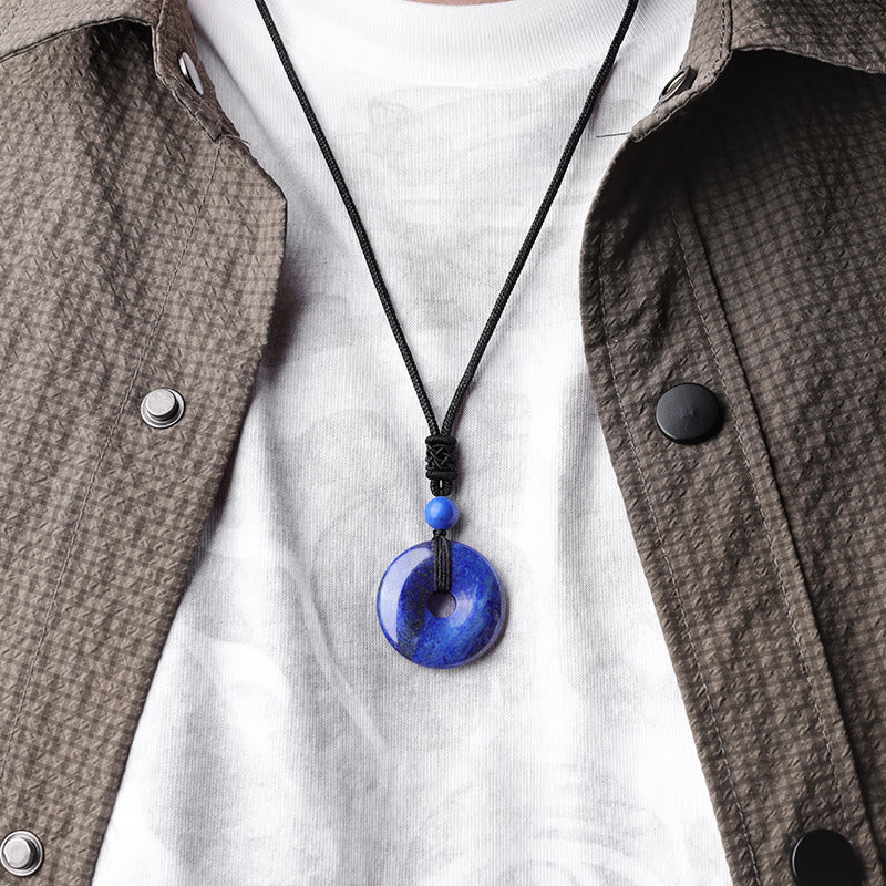 Collier avec pendentif porte-bonheur en Buddha Stones précieuses en cristal de guérison
