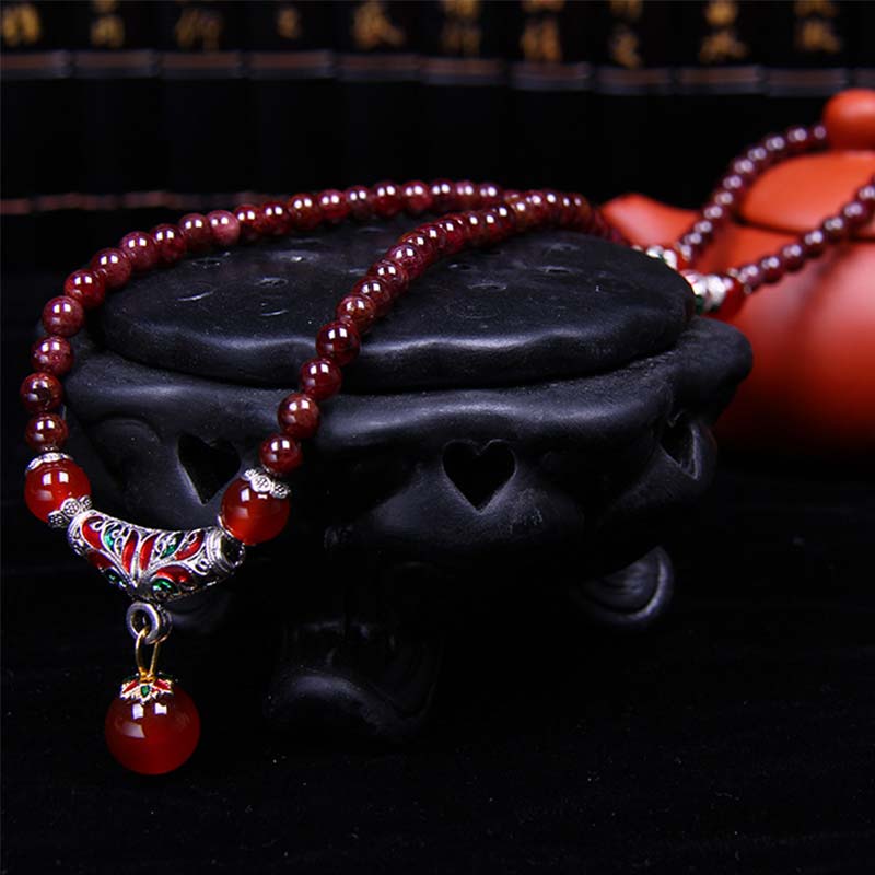 Buddha Stones pendentif en grenat naturel et agate rouge