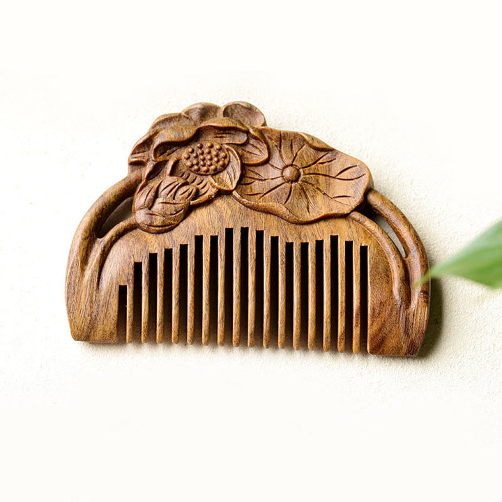 Peigne apaisant gravé en feuille de lotus et fleur de santal vert naturel - Peigne en bois de santal vert (style simple) - image 6