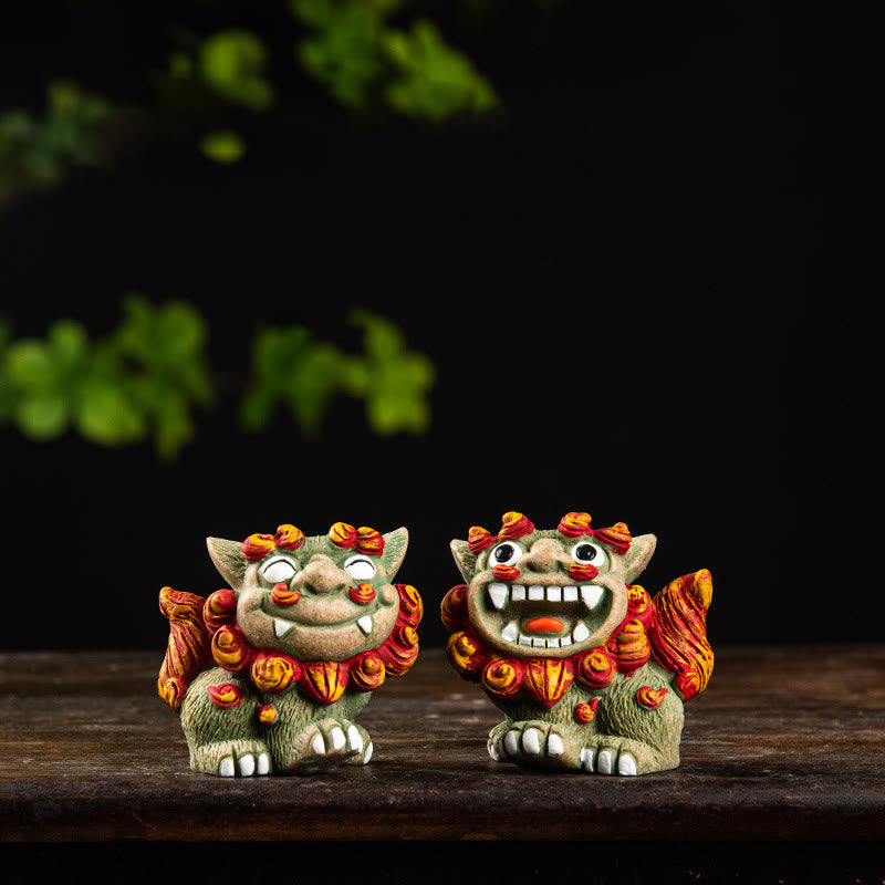 Buddha Stones Petite paire de chiens Fu Foo Lion Conjurer le mal Protection Décoration en résine pour la maison