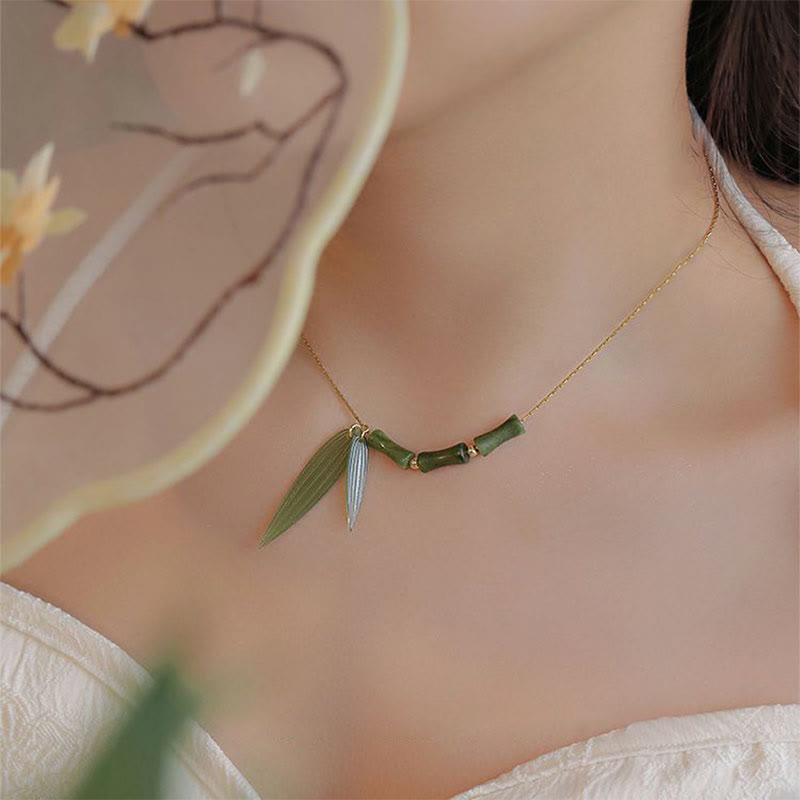 Collier pendentif en jade et feuille de bambou Buddha Stones