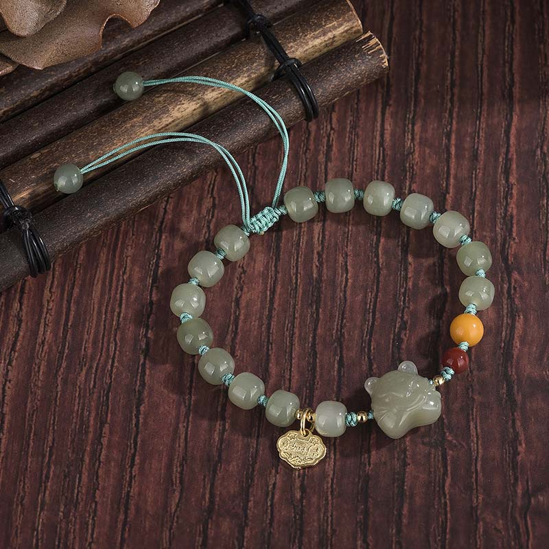 Bracelet en jade avec symbole du zodiaque chinois et bénédiction