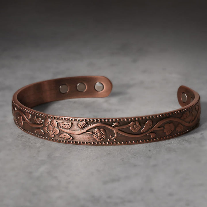Bracelet manchette réglable magnétique en cuivre avec Buddha Stones et motif floral