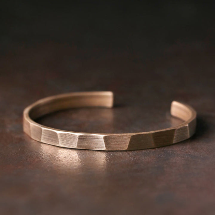 Bracelet manchette ajustable en cuivre au design rustique vintage