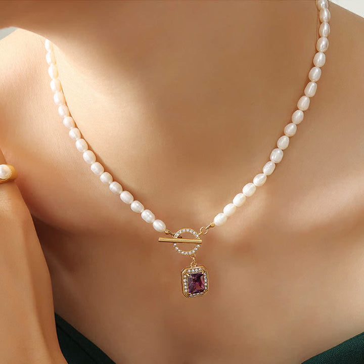 Collier pendentif en perles de zircon et breloque de richesse