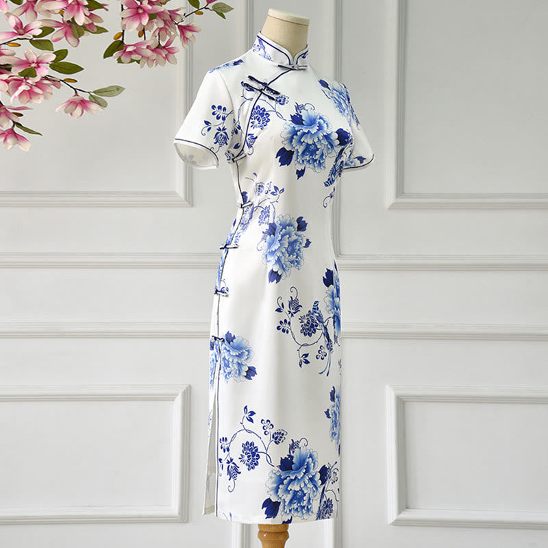 Robe Qipao pour femme en porcelaine bleue et blanche avec motif de fleurs de pivoine et pierres de Buddha Stones - image 2