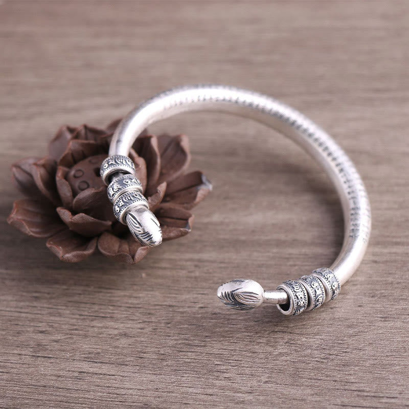 Bracelet jonc en argent sterling 999 Buddha Stones et cœur gravé Om Mani Padme Hum