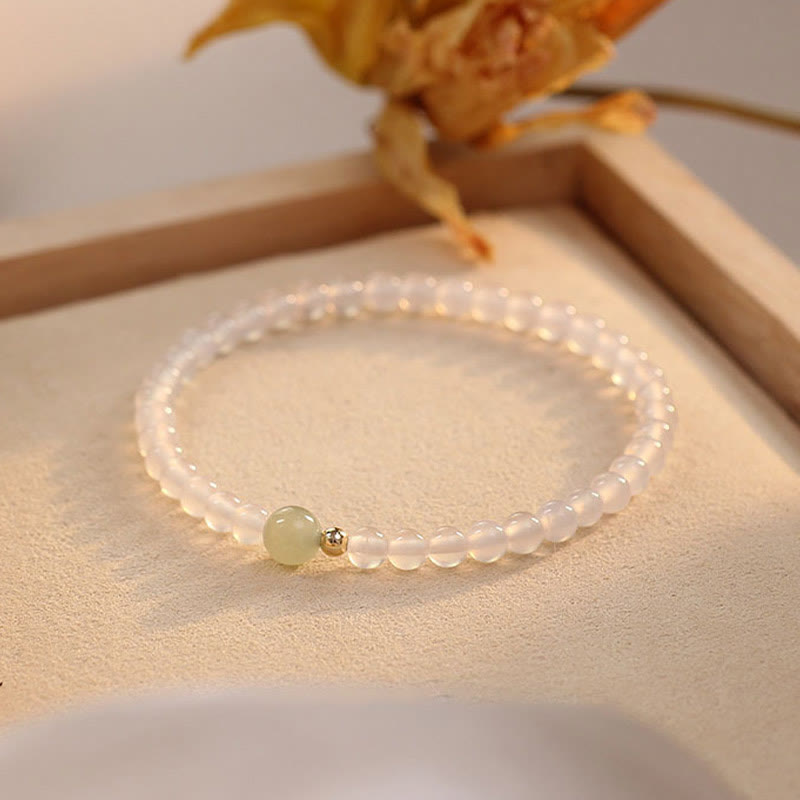 Bracelet de protection porte-bonheur en agate blanche naturelle et jade de Buddha Stones