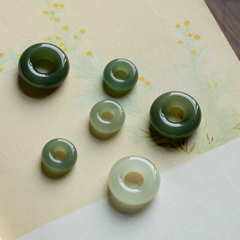 Collier pendentif en jade rond naturel Buddha Stones et boucle de paix, porte-bonheur et abondance