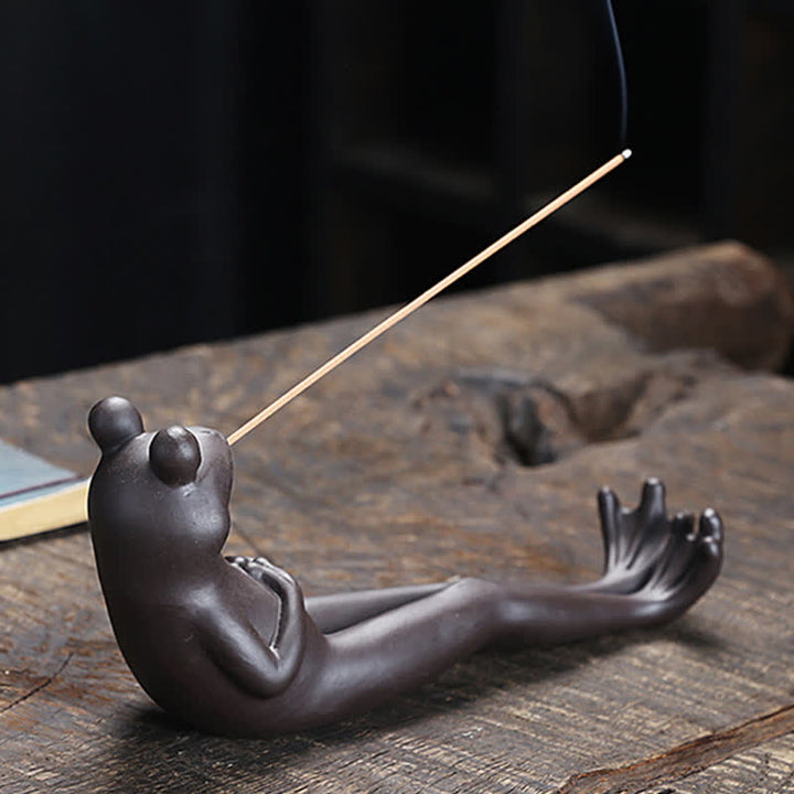 Brûleur d'encens en céramique pour guérison spirituelle en forme de grenouille de méditation