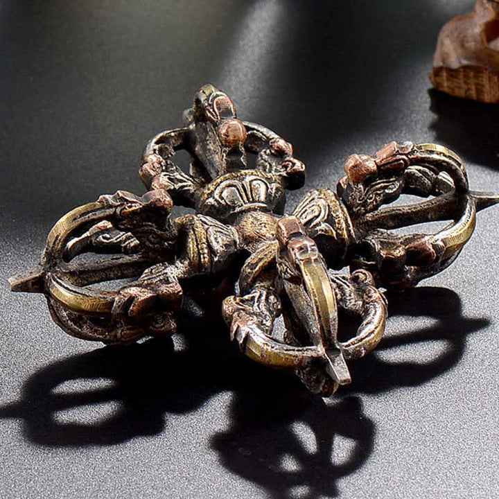 Vajra tibétain fait à la main à 5 griffes double Dorje en cuivre et fer